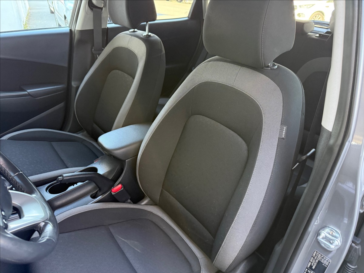 hyundai-kona-1-0-t-gdi-1maj-cz-po-servisu - 9