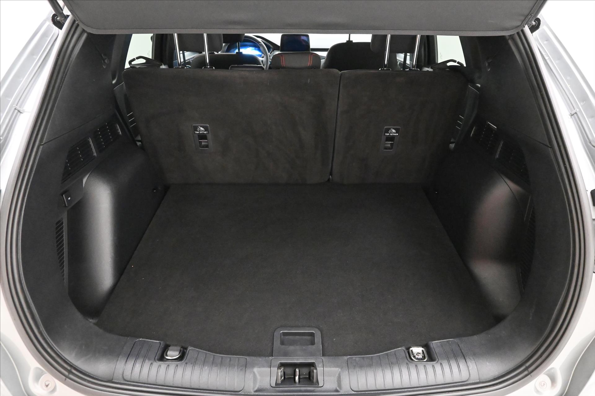 ford-kuga-2-5-hybrid-112kw-soh-100-st-line-at-zaruka-az-5-let - 9