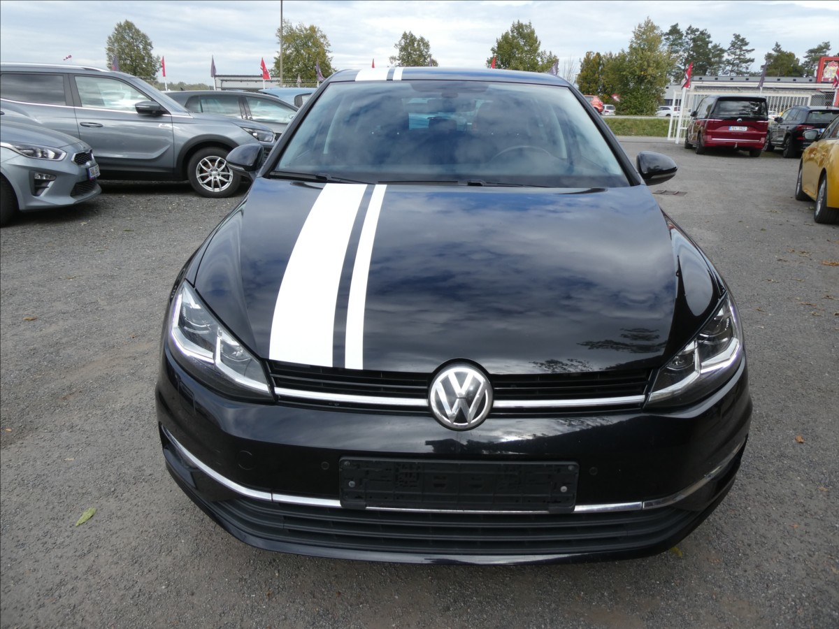 volkswagen-golf-1-6-tdi-85kw-navi-led-serviska - 2
