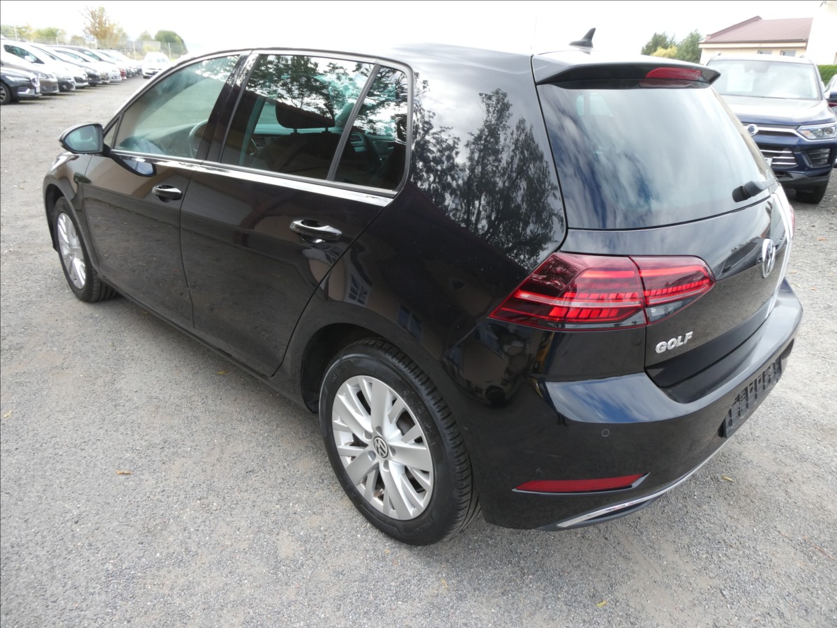 volkswagen-golf-1-6-tdi-85kw-navi-led-serviska - 6