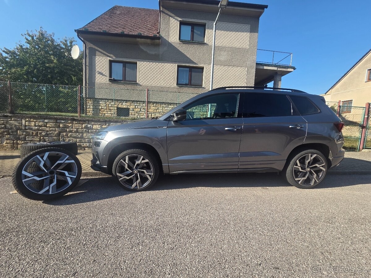 skoda-karoq-1-5-tsi-dsg-sportline - 1