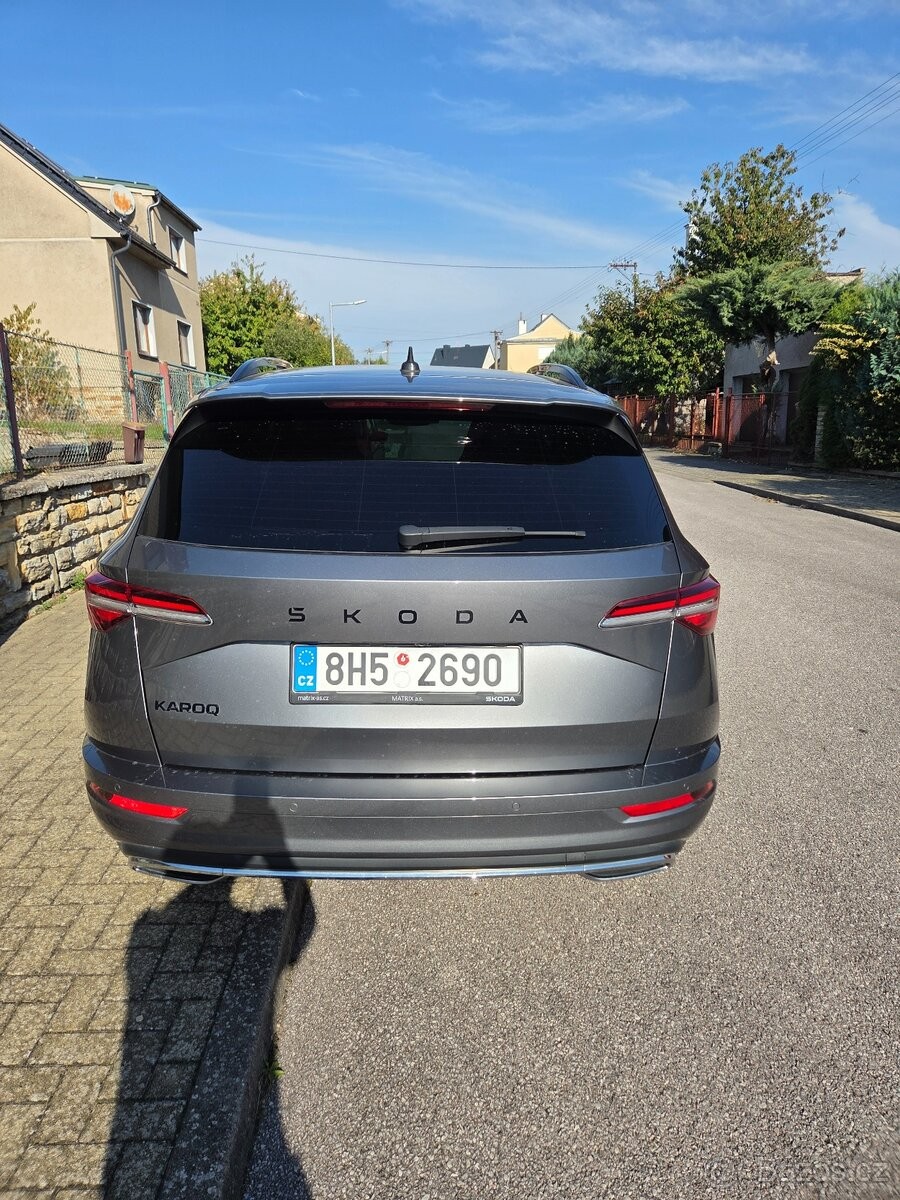 skoda-karoq-1-5-tsi-dsg-sportline - 2