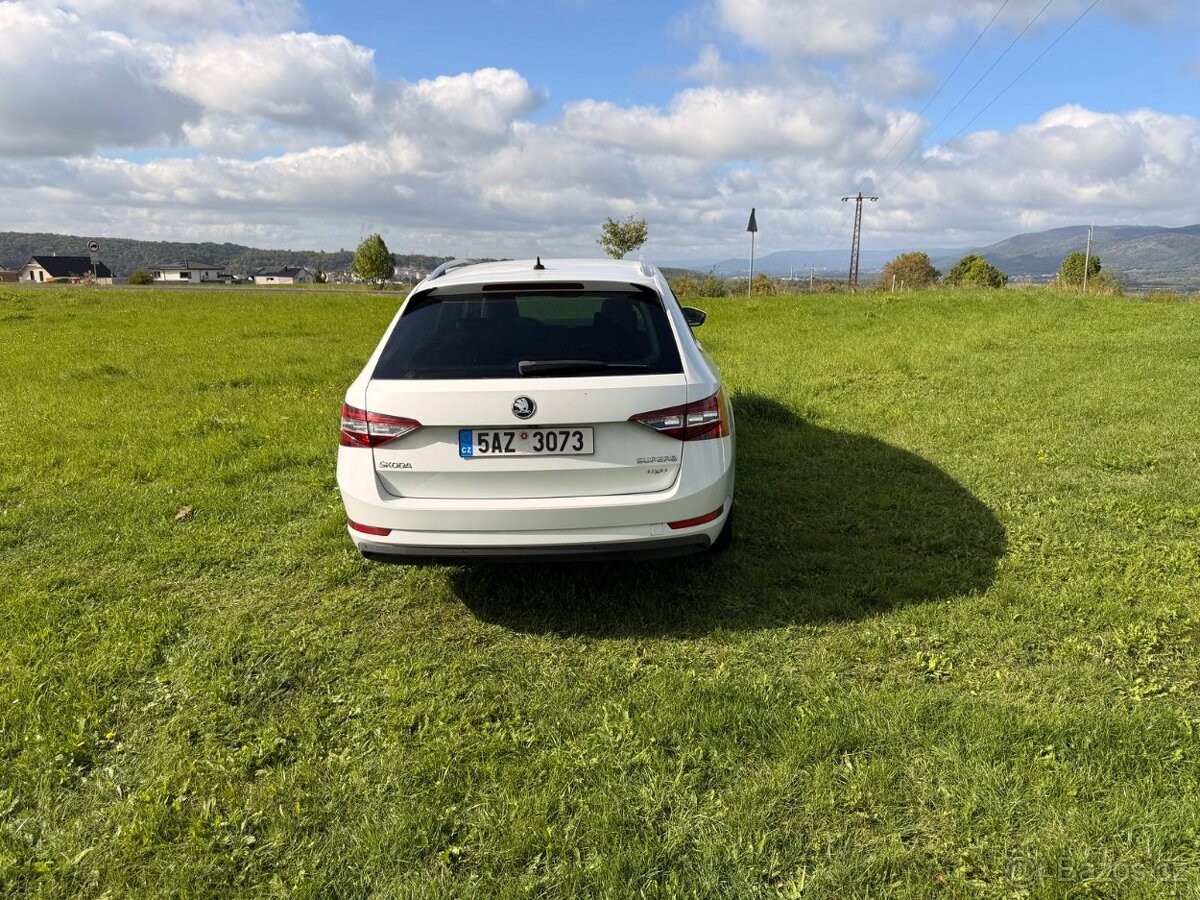 skoda-superb-2-0-4x4-laurin-klement - 2