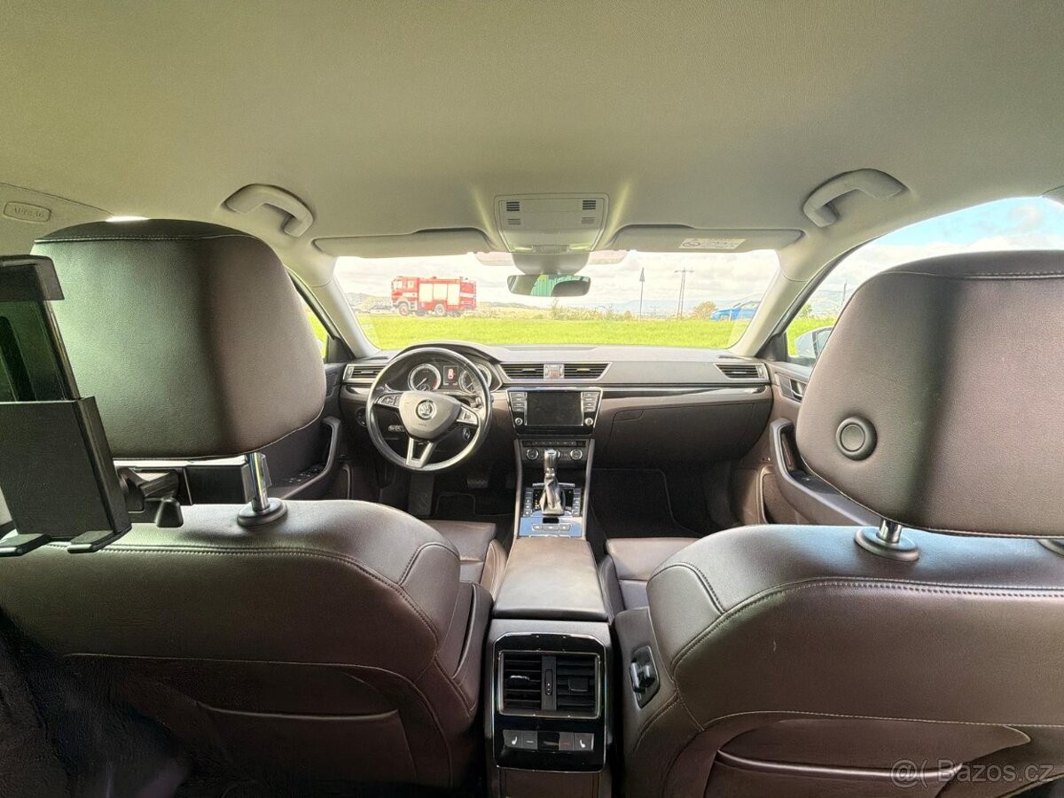 skoda-superb-2-0-4x4-laurin-klement - 3