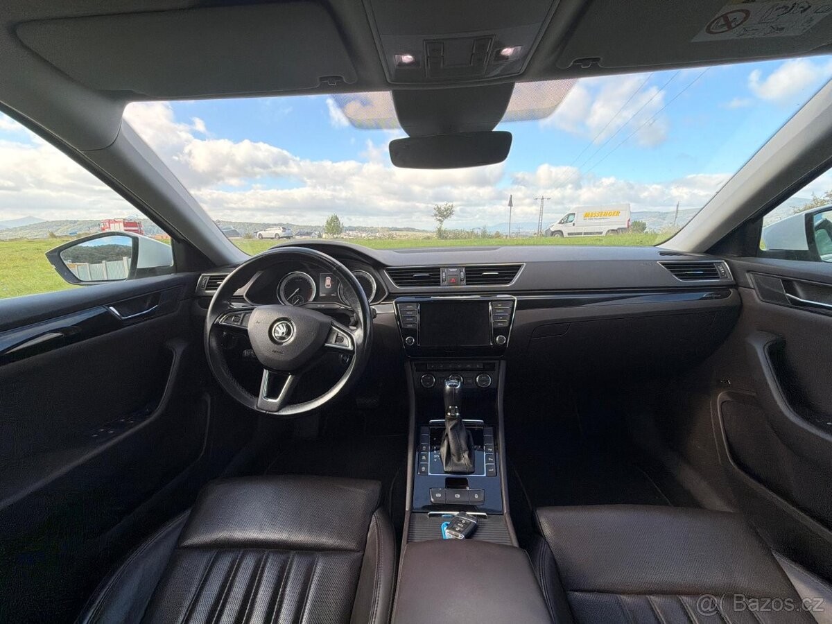 skoda-superb-2-0-4x4-laurin-klement - 8