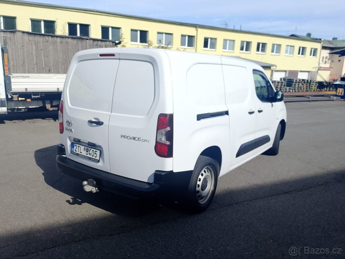 toyota-proace-city-1-5-city-pickup - 2