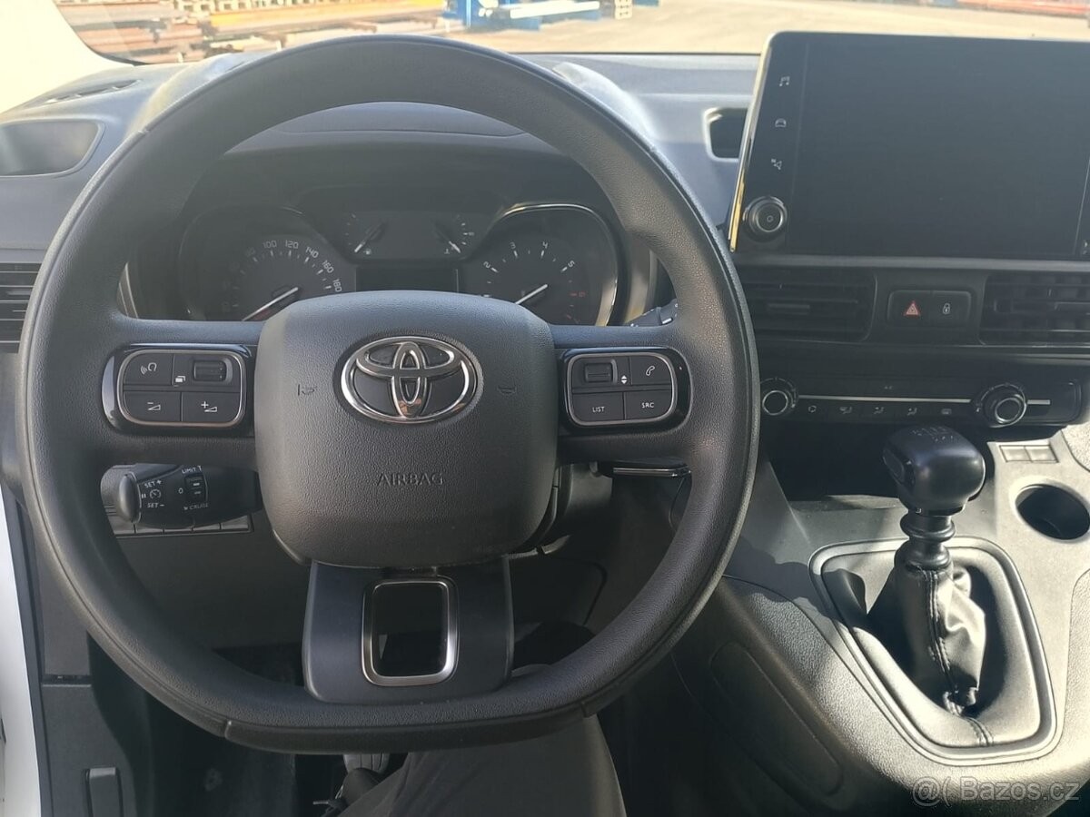 toyota-proace-city-1-5-city-pickup - 3