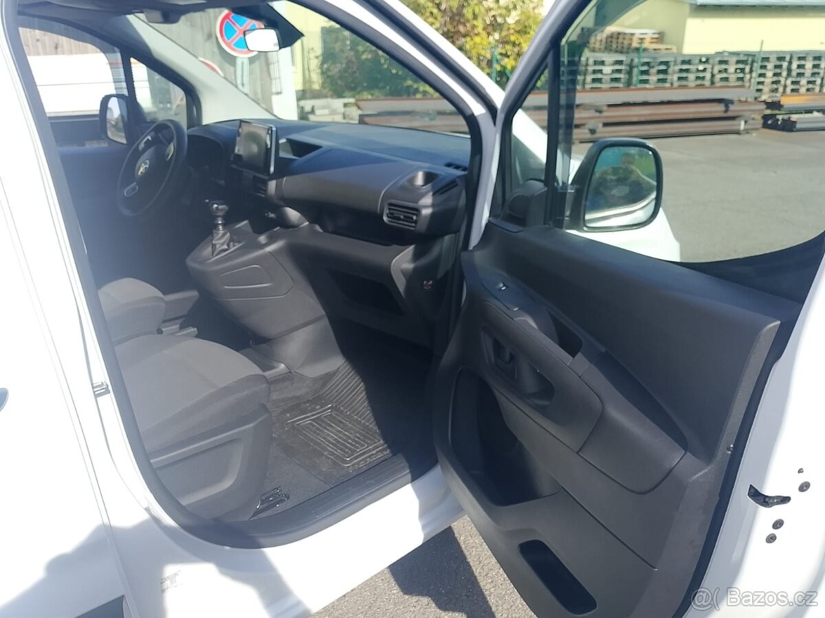 toyota-proace-city-1-5-city-pickup - 5