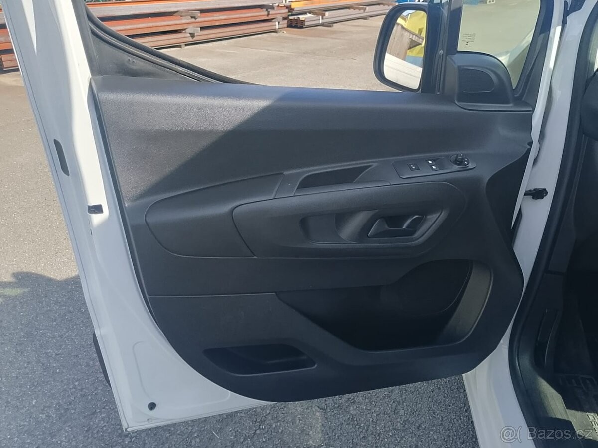 toyota-proace-city-1-5-city-pickup - 6