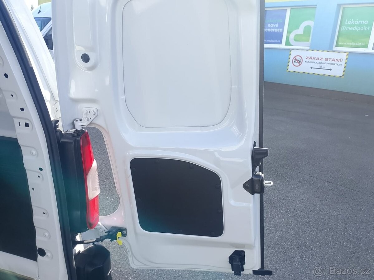 toyota-proace-city-1-5-city-pickup - 9