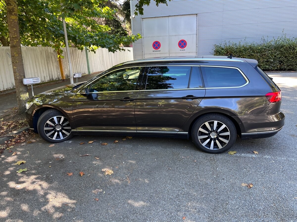 volkswagen-passat-b8-110-kw-tdi-r-v-2017-dsg - 1