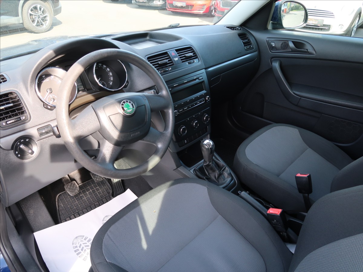 skoda-yeti-1-2-tsi-77kw-klima-stk08-2028 - 8