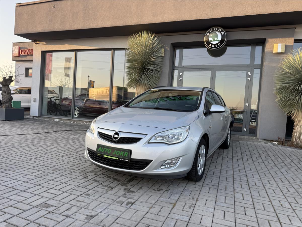 Opel Astra 1,4 i TURBO 103kW  COMBI KLIMA 1.MAJITEL