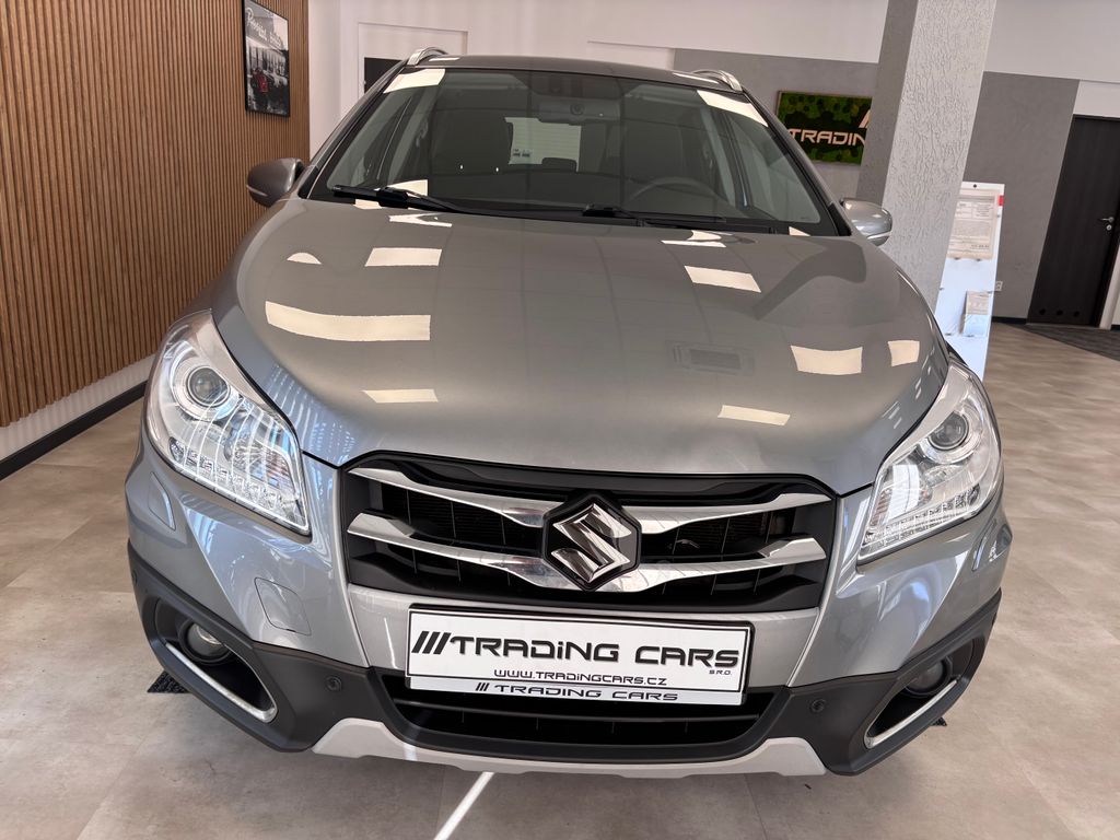 suzuki-sx4-s-cross-comfort-4x4-navigace-xenony-klimatizace - 1
