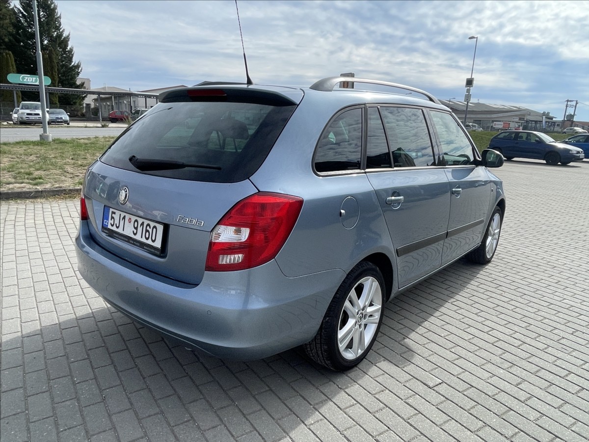 skoda-fabia-1-2-tsi-77kw-klimatronic-esp-tempomat-czauto - 3