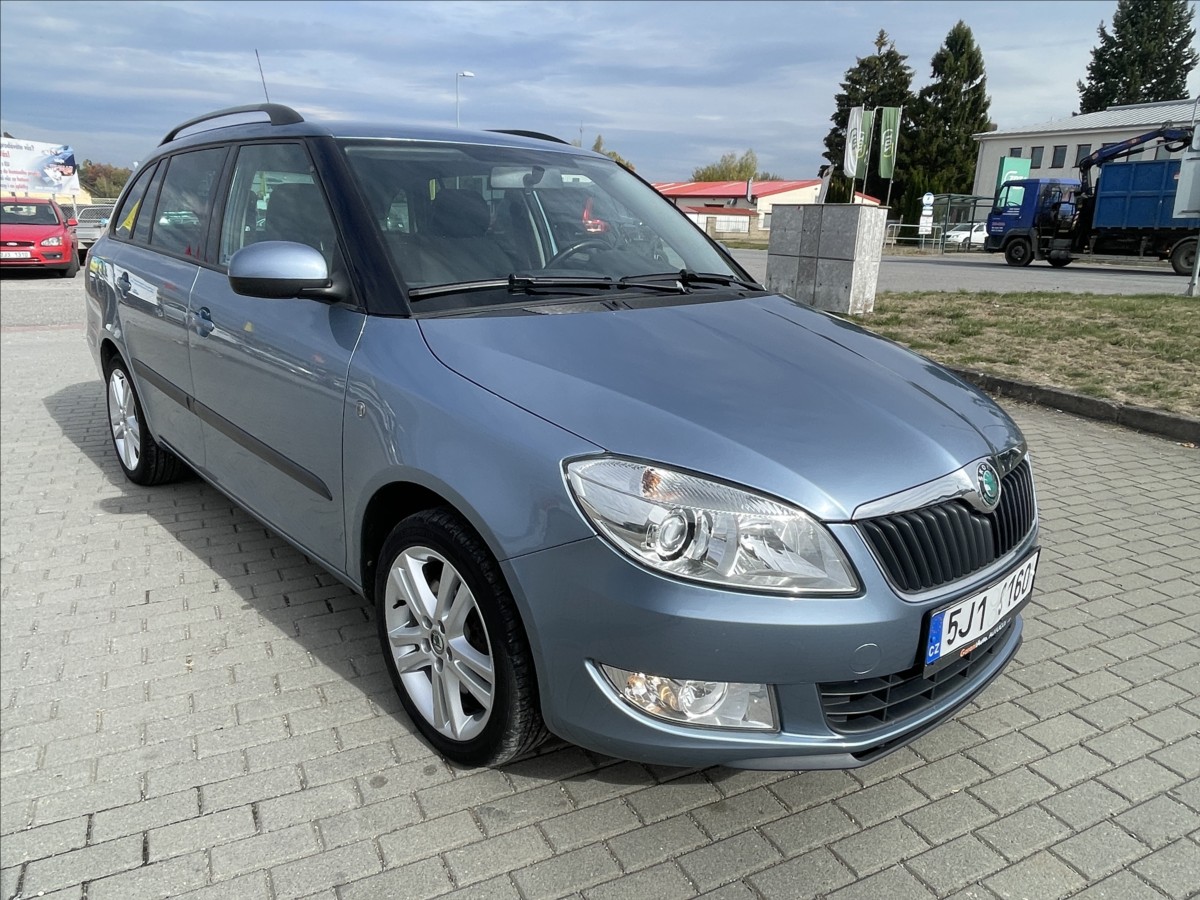 skoda-fabia-1-2-tsi-77kw-klimatronic-esp-tempomat-czauto - 5