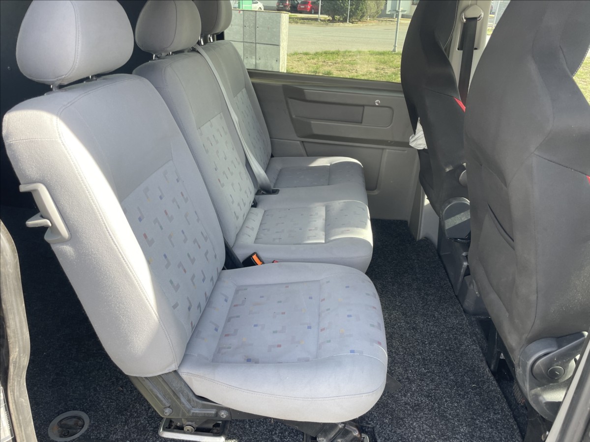volkswagen-transporter-2-0-tdi-132kw-dsg-long-5mist-tazne - 9