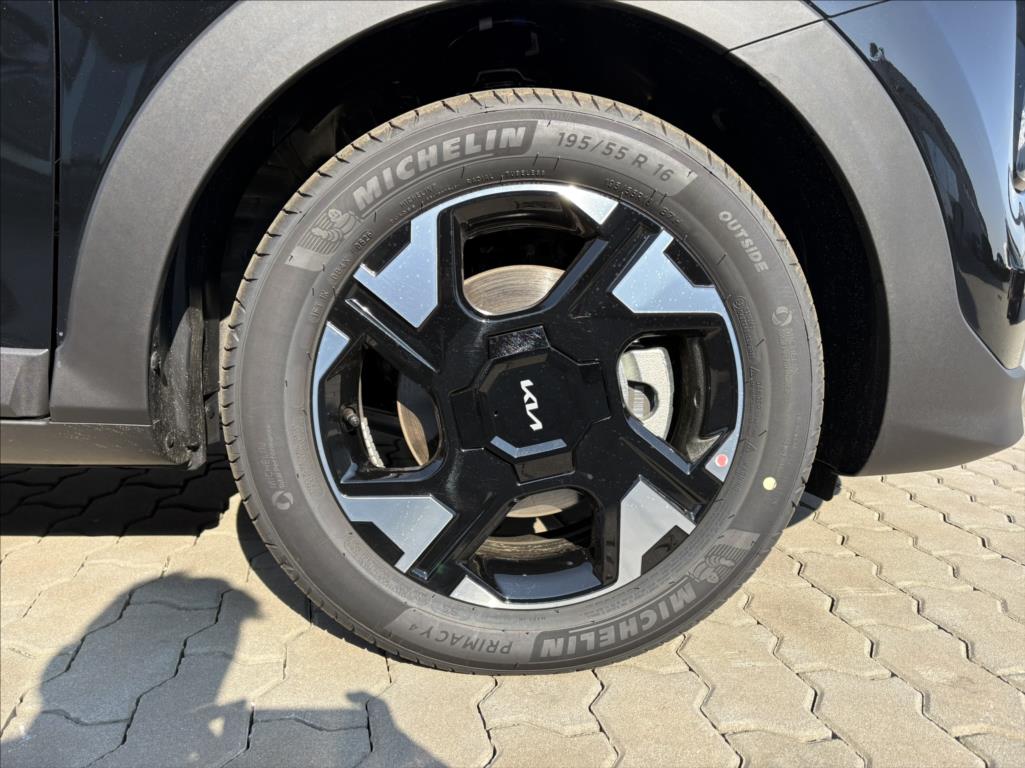 kia-stonic-1-0-t-gdi-gpf-spin-2026 - 8