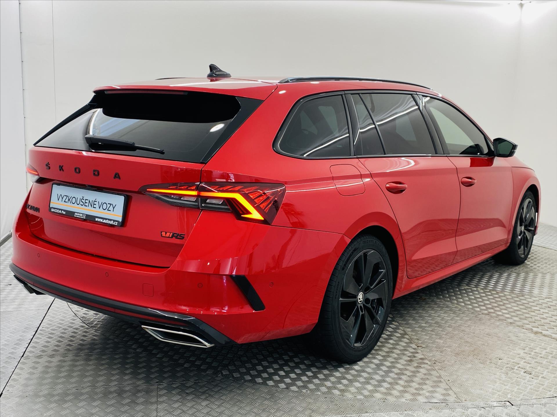 skoda-octavia-2-0-tdi-147kw-dsg-rs - 1