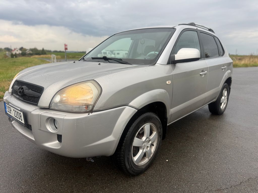 Hyundai Tucson 2,0 TDI 4X4 STK 2027  KLIMATIZACE