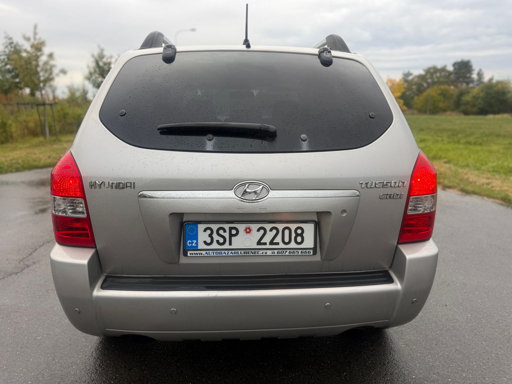 hyundai-tucson-2-0-tdi-4x4-stk-2027-klimatizace - 3