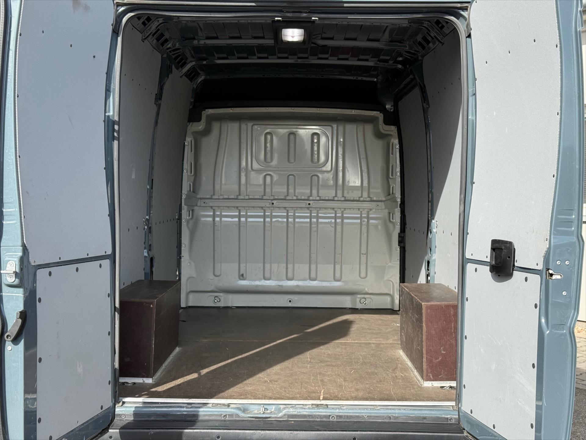 toyota-proace-2-2-l2h2-active-multimedia-max - 6