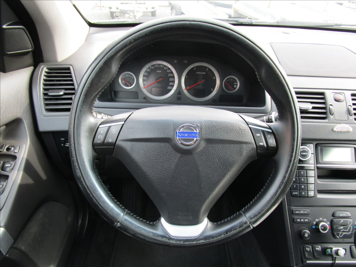 volvo-xc90-2-4-d5-awd-automat-7-mist - 7
