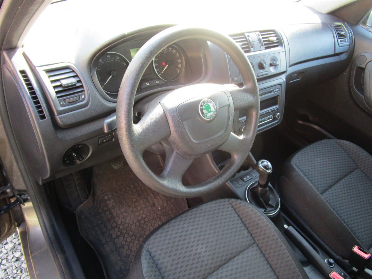 skoda-roomster-1-4i-16v-ambition-klima-2-maj - 9