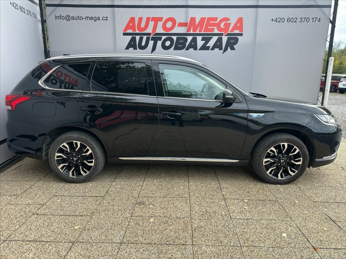 mitsubishi-outlander-2-0-phev-4x4-cz - 3