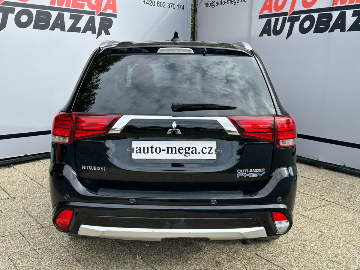 mitsubishi-outlander-2-0-phev-4x4-cz - 6