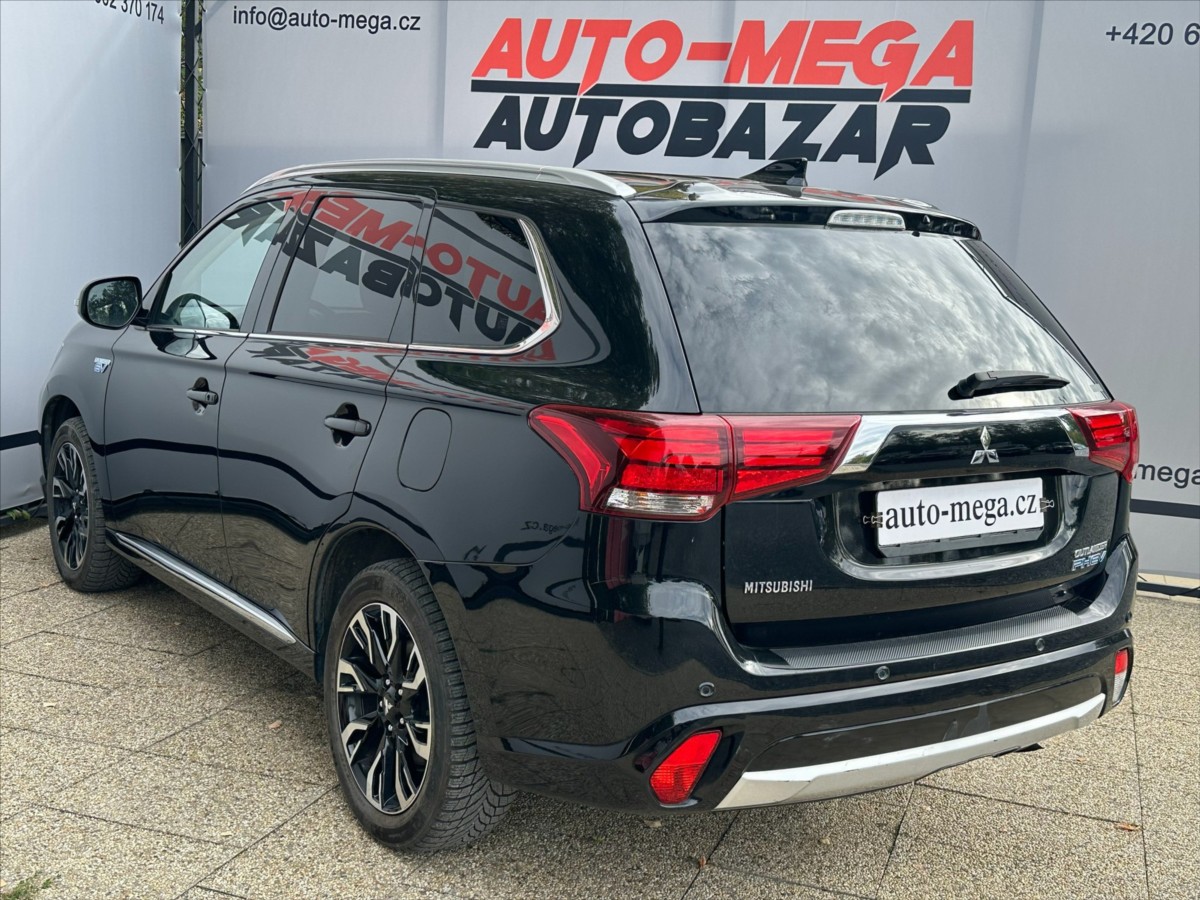mitsubishi-outlander-2-0-phev-4x4-cz - 7