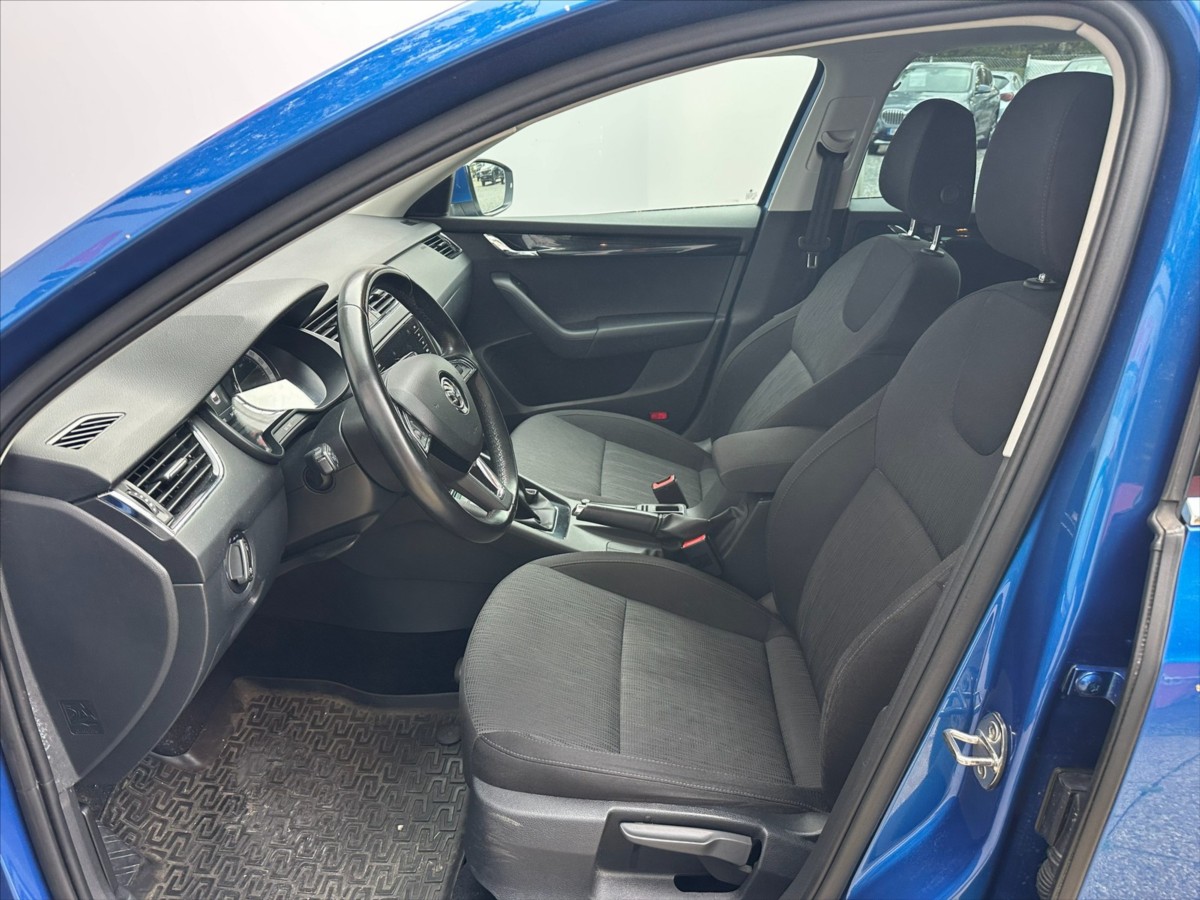 skoda-octavia-2-0-tdi-110kw-cz-servis - 8