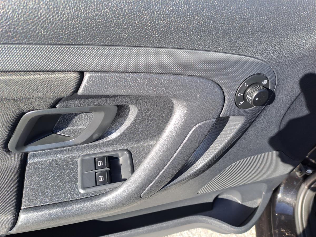 skoda-fabia-1-2-tsi-digiklima-temponat - 9