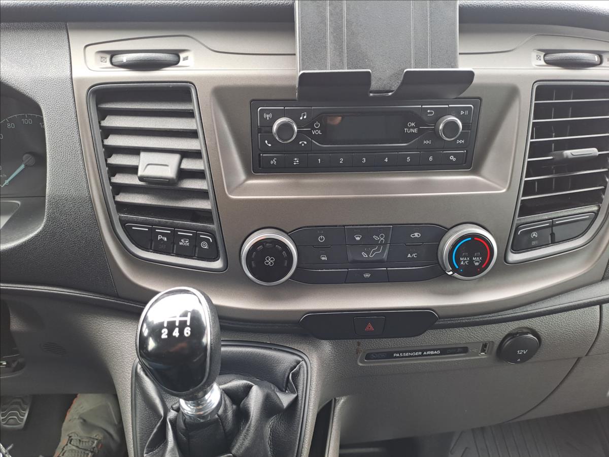 ford-transit-custom-2-0-tdci-1-majitel-koupeno-cz - 8