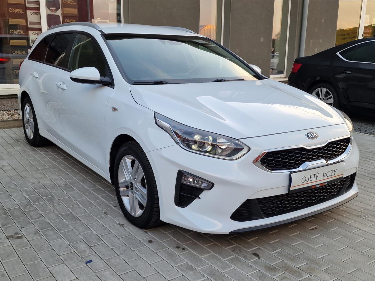 kia-ceed-1-6crdi-100kw-fresh-sw-1-maj - 2