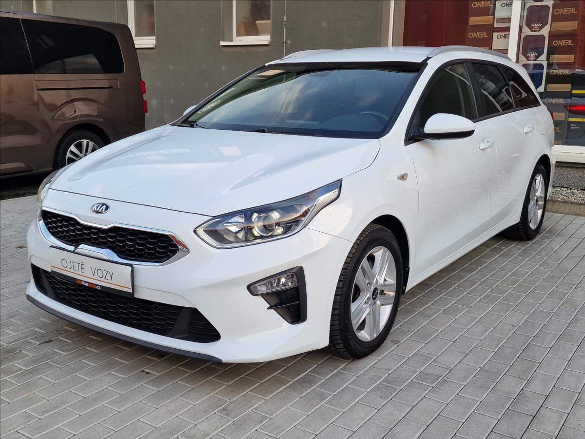 kia-ceed-1-6crdi-100kw-fresh-sw-1-maj - 4