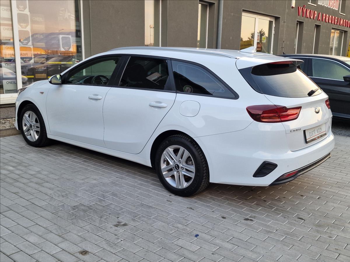 kia-ceed-1-6crdi-100kw-fresh-sw-1-maj - 6