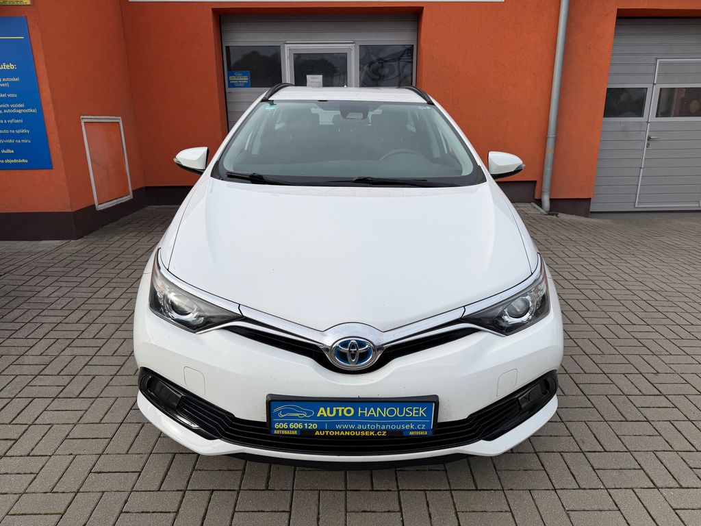 toyota-auris-1-8-e-cvt-automat - 2