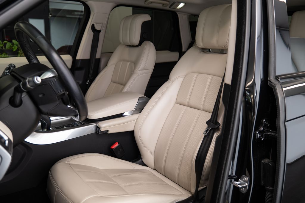 land-rover-range-rover-sport-d250-hse-meridian - 7