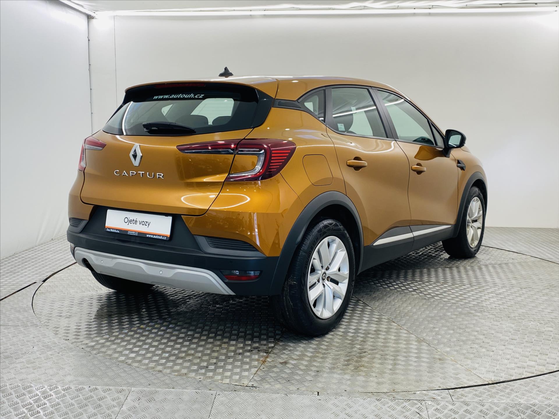 renault-captur-1-0-tce-74kw-1-majitel - 1