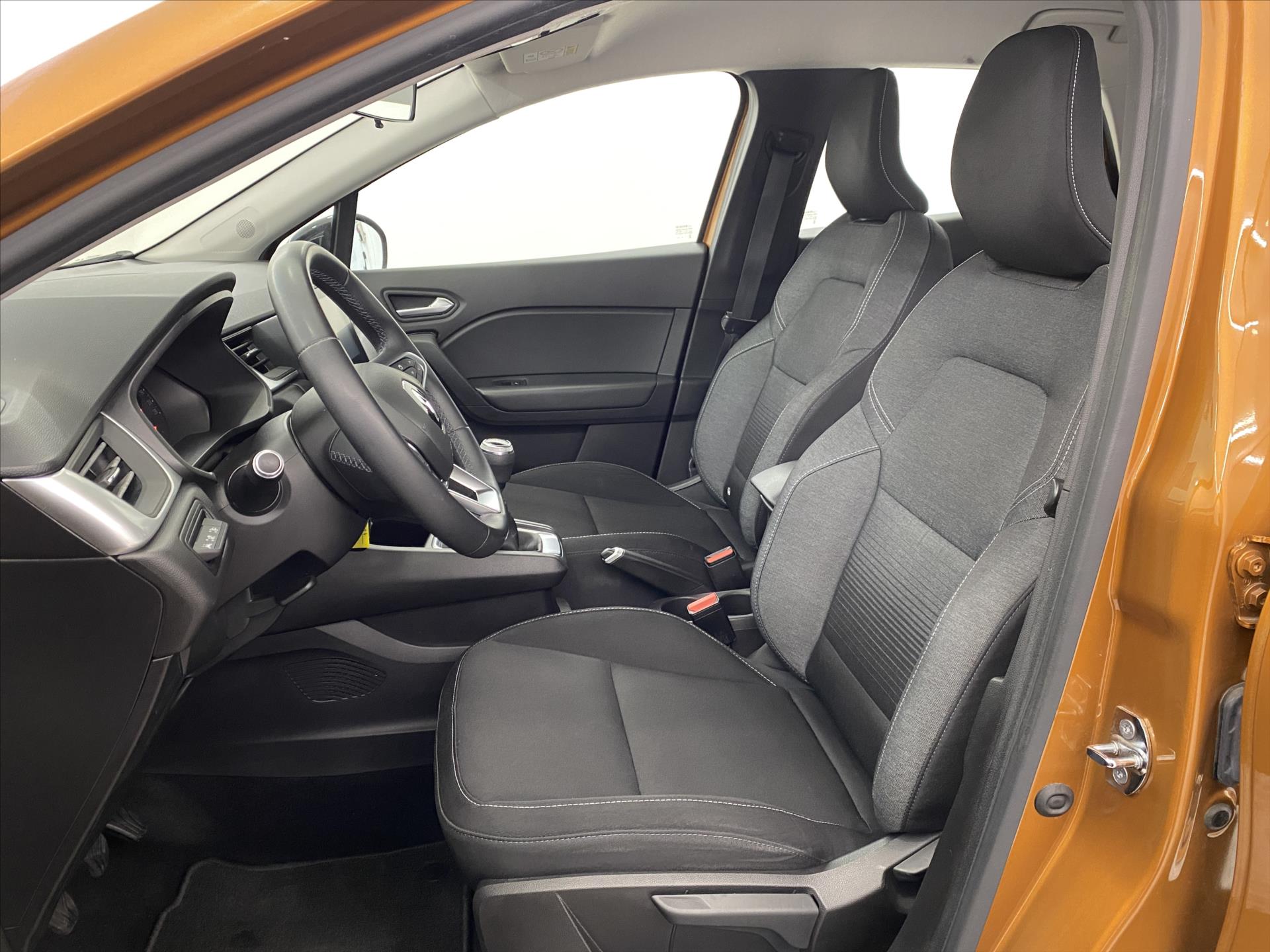 renault-captur-1-0-tce-74kw-1-majitel - 4