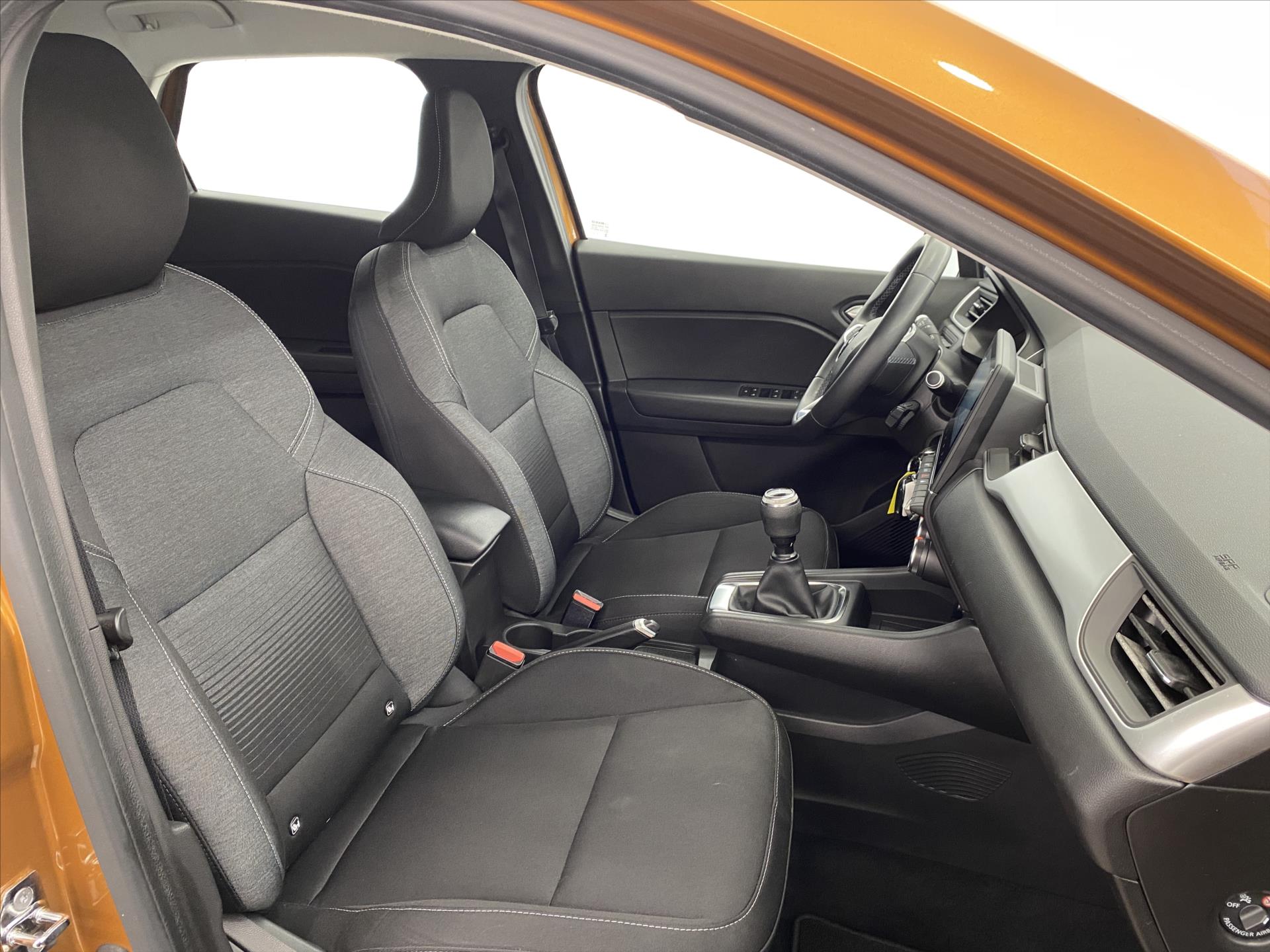 renault-captur-1-0-tce-74kw-1-majitel - 7