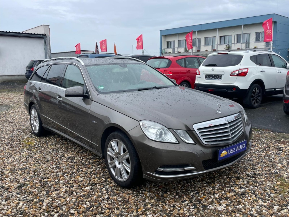 mercedes-benz-tridy-e-2-1-250cdi-4matic - 1