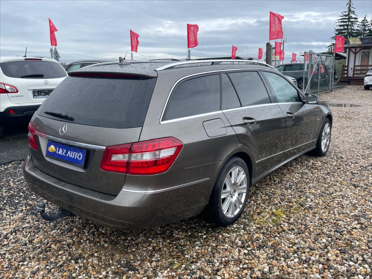 mercedes-benz-tridy-e-2-1-250cdi-4matic - 3