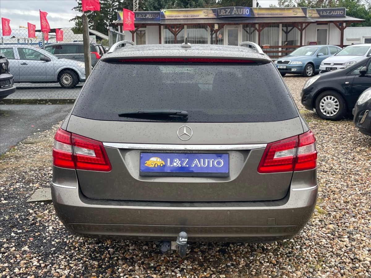 mercedes-benz-tridy-e-2-1-250cdi-4matic - 4