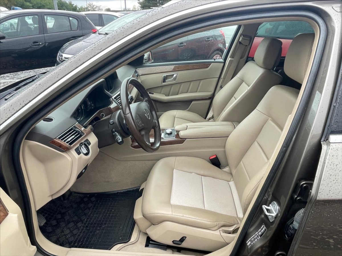 mercedes-benz-tridy-e-2-1-250cdi-4matic - 7