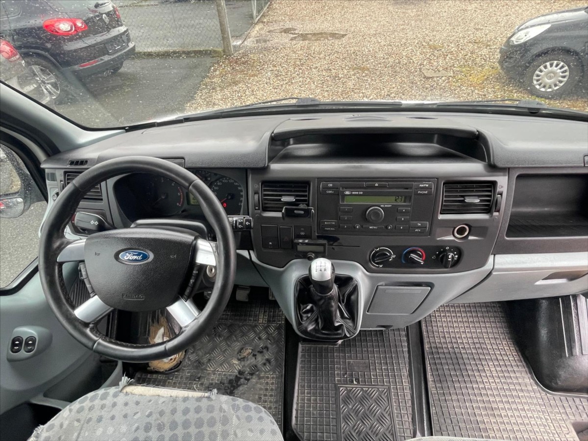 ford-transit-2-2-tdci - 6