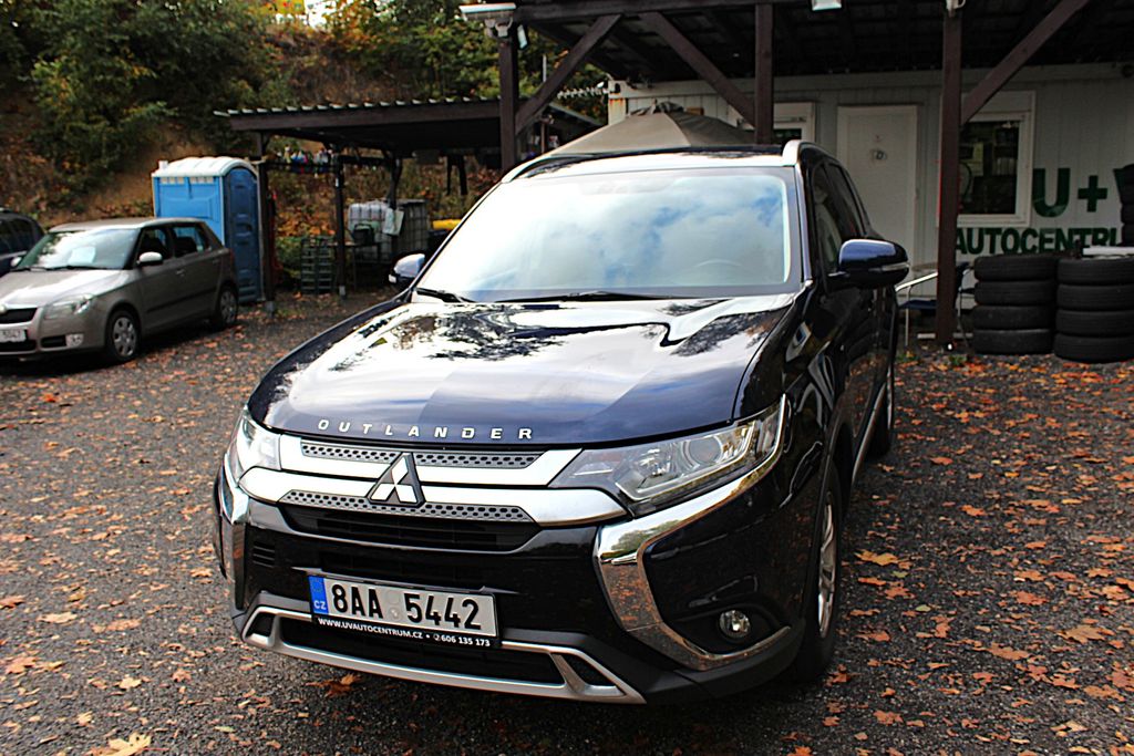 Mitsubishi Outlander 2.0i 110 kW 1.majitel