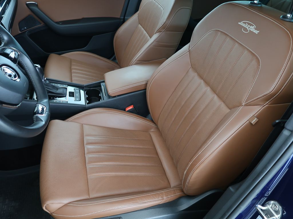 skoda-superb-1-5-tsi-laurin-klement-cz-1maj - 8