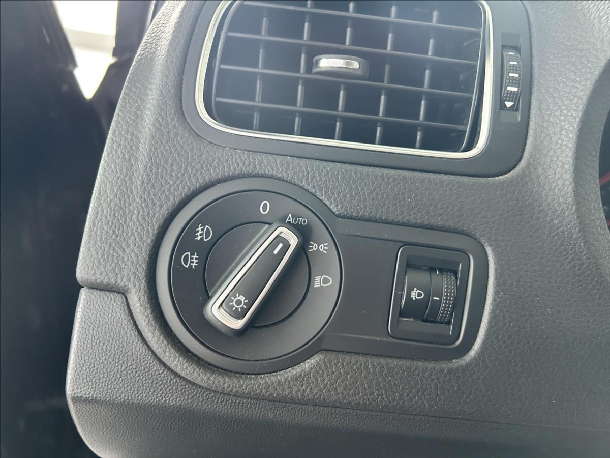 volkswagen-polo-1-2-2-majitel-servisni-knizka - 8